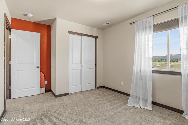 8973 N Scotsworth St, Post Falls, ID 83854