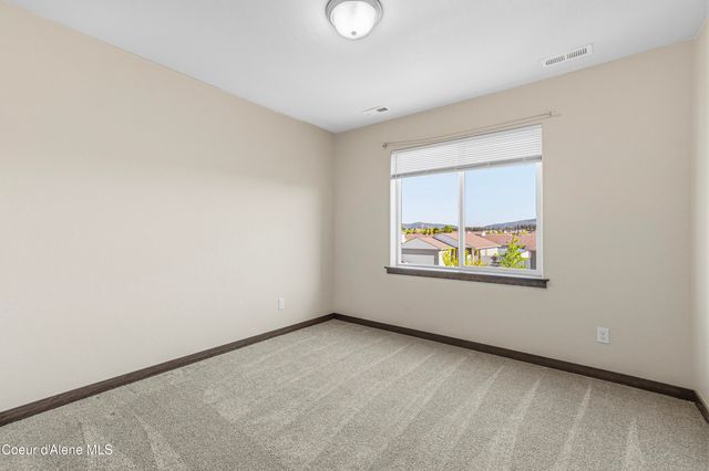 8973 N Scotsworth St, Post Falls, ID 83854