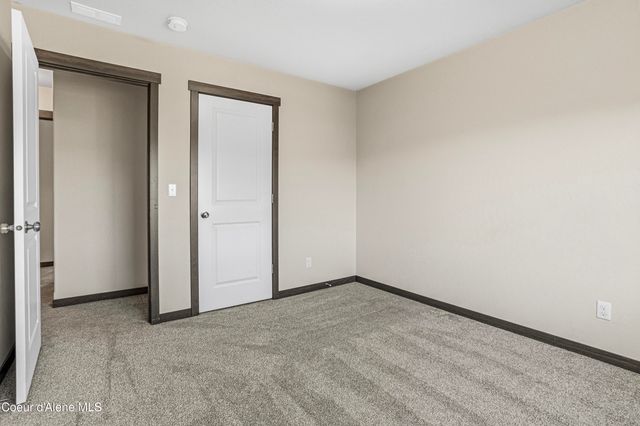 8973 N Scotsworth St, Post Falls, ID 83854