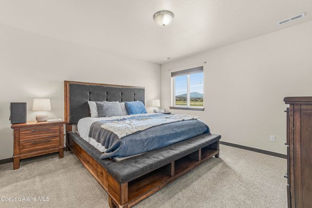 8973 N Scotsworth St, Post Falls, ID 83854