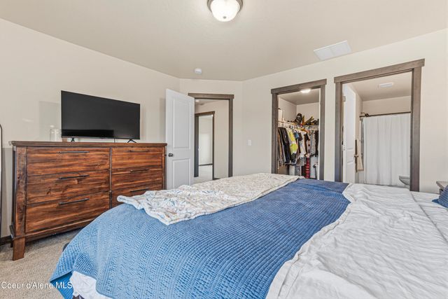 8973 N Scotsworth St, Post Falls, ID 83854