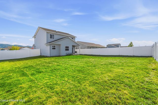 8973 N Scotsworth St, Post Falls, ID 83854