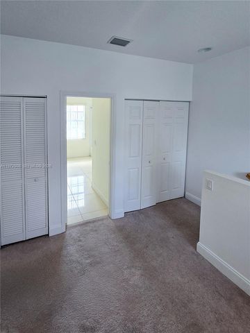 4216 Leo Ln 2E, Riviera Beach, FL 33410