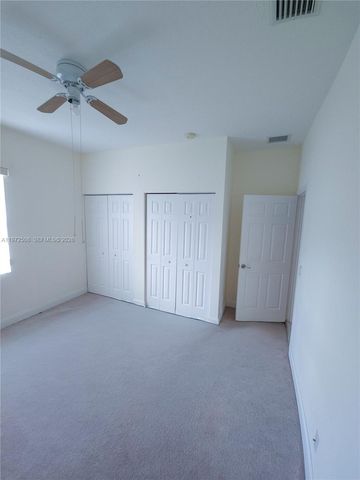 4216 Leo Ln 2E, Riviera Beach, FL 33410