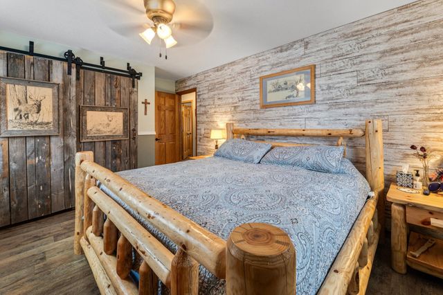 36 Skunk Hollow Road, La Crescent, MN 55947