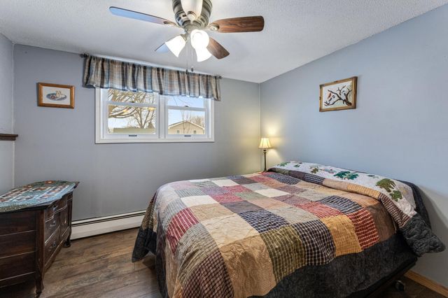 36 Skunk Hollow Road, La Crescent, MN 55947