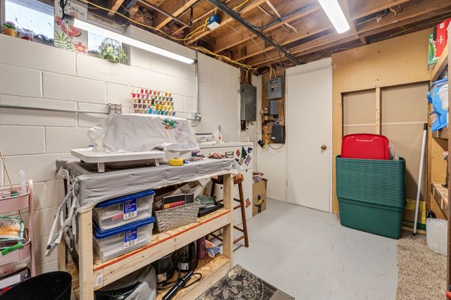 36 Skunk Hollow Road, La Crescent, MN 55947