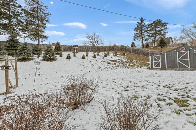 36 Skunk Hollow Road, La Crescent, MN 55947