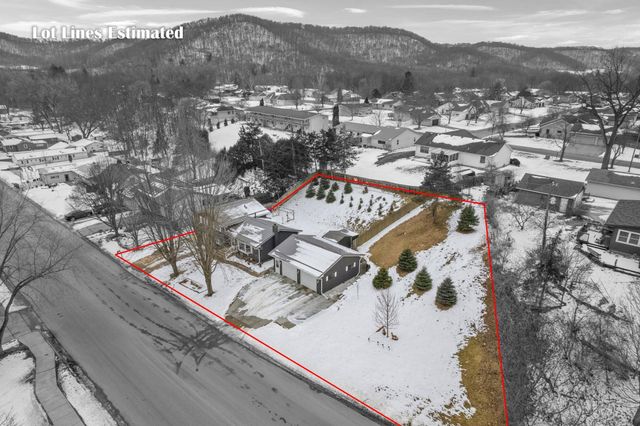 36 Skunk Hollow Road, La Crescent, MN 55947