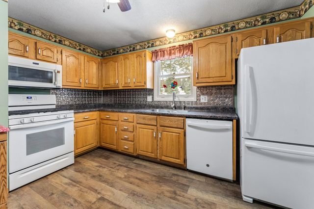 36 Skunk Hollow Road, La Crescent, MN 55947