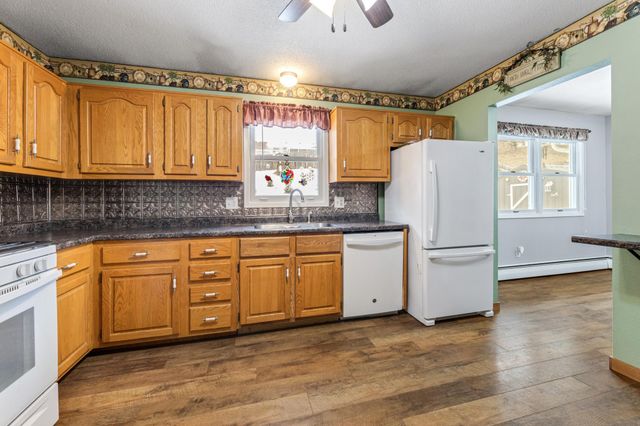 36 Skunk Hollow Road, La Crescent, MN 55947