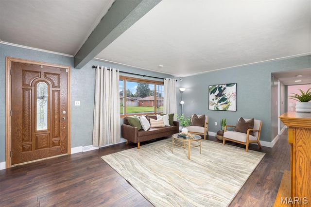 487 Sullivan Street, East Alton, IL 62024