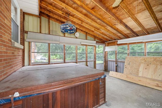 487 Sullivan Street, East Alton, IL 62024