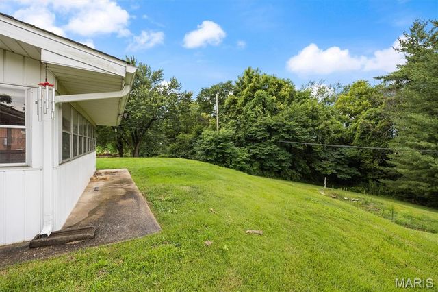 487 Sullivan Street, East Alton, IL 62024