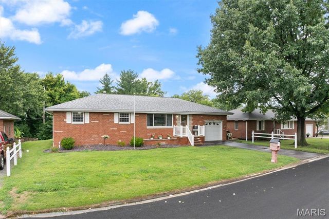 487 Sullivan Street, East Alton, IL 62024