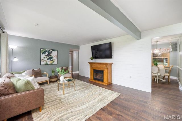 487 Sullivan Street, East Alton, IL 62024