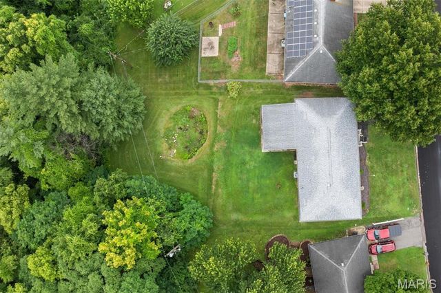 487 Sullivan Street, East Alton, IL 62024
