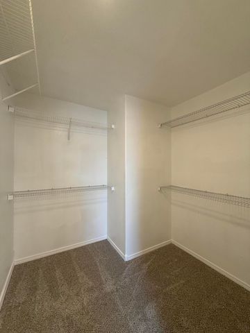 527 Parkland View Street NW, Albuquerque, NM 87120