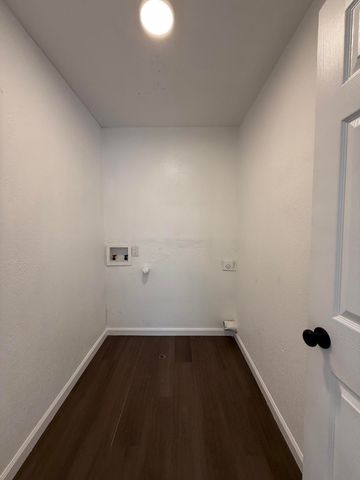 527 Parkland View Street NW, Albuquerque, NM 87120