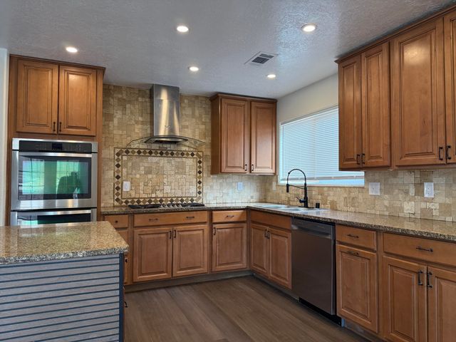 527 Parkland View Street NW, Albuquerque, NM 87120