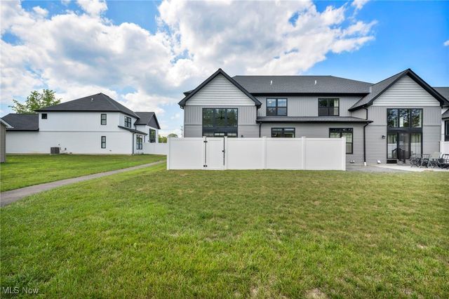 8761 Windfall Court, North Royalton, OH 44133