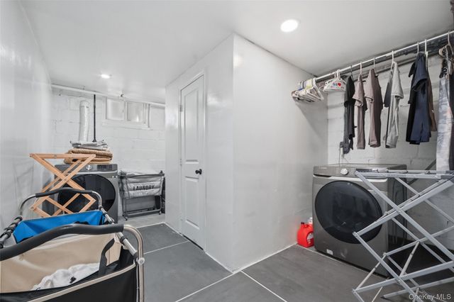 1090 Midland Avenue, Bronxville, NY 10708