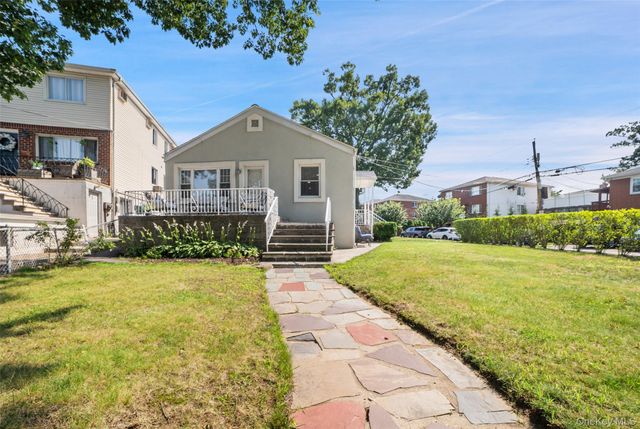 1090 Midland Avenue, Bronxville, NY 10708