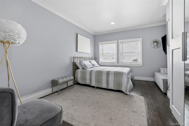 1090 Midland Avenue, Bronxville, NY 10708