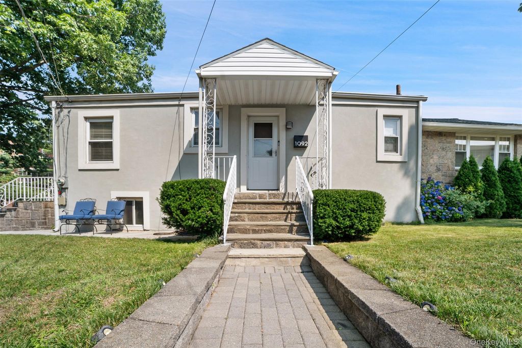 1090 Midland Avenue, Bronxville, NY 10708