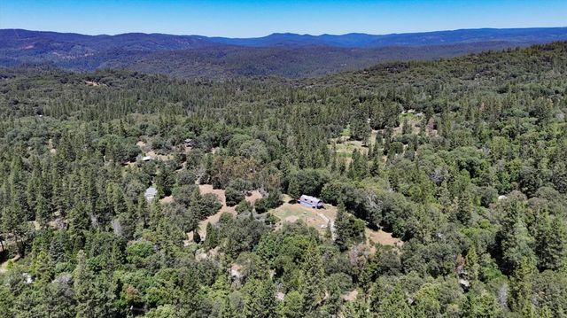 12666 Robinson Road, Nevada City, CA 95959