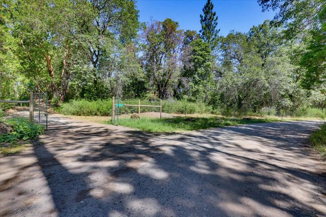 12666 Robinson Road, Nevada City, CA 95959