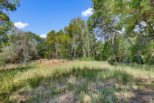 12666 Robinson Road, Nevada City, CA 95959
