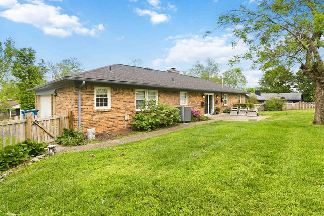 522 Silverbrook Drive, Danville, KY 40422