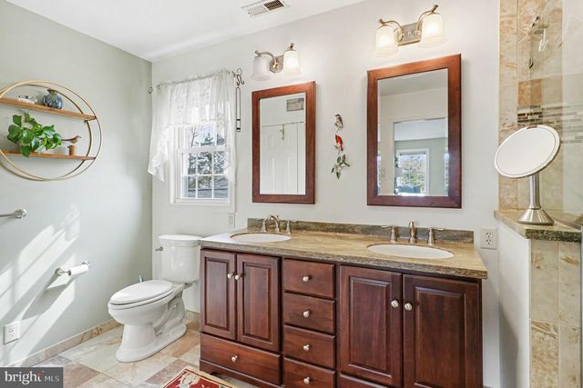 37 SARATOGA LN, Harleysville, PA 19438