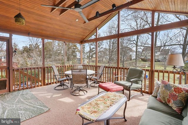 37 SARATOGA LN, Harleysville, PA 19438