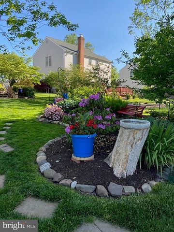 37 SARATOGA LN, Harleysville, PA 19438