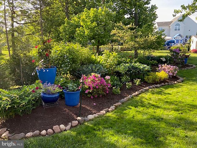 37 SARATOGA LN, Harleysville, PA 19438