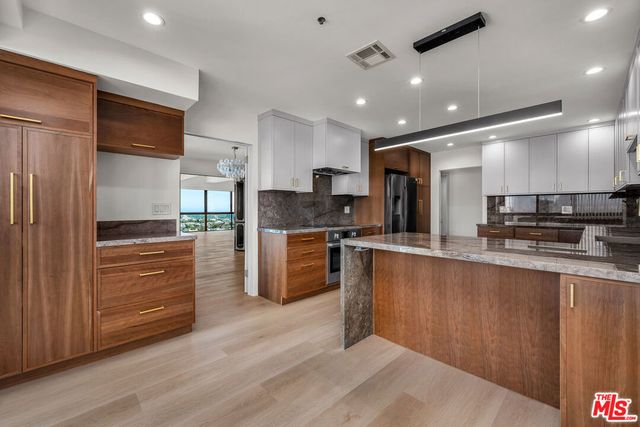 10790 Wilshire Boulevard 1503, Los Angeles, CA 90024