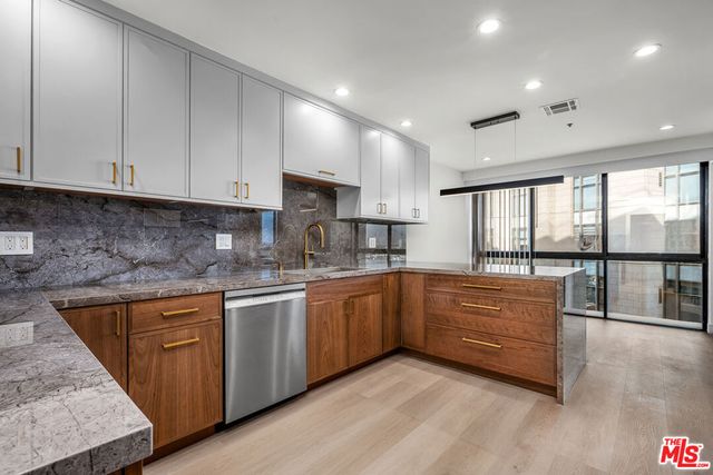 10790 Wilshire Boulevard 1503, Los Angeles, CA 90024