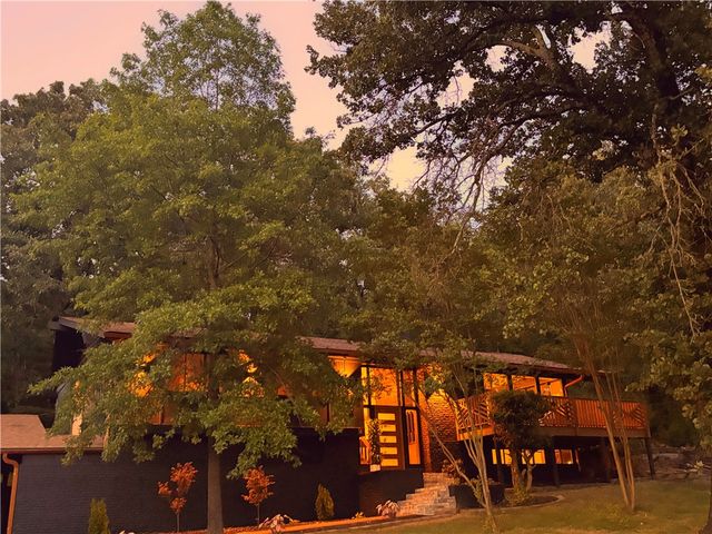 12 Carthage Circle, Fort Smith, AR 72901