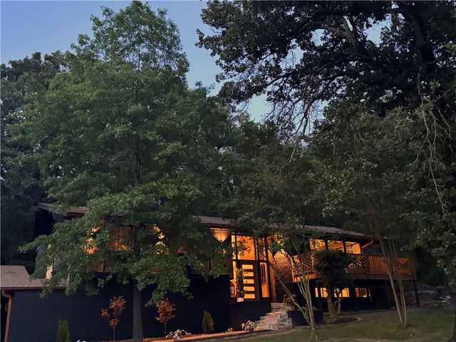 12 Carthage Circle, Fort Smith, AR 72901