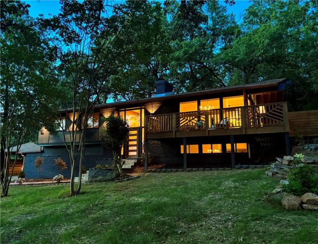 12 Carthage Circle, Fort Smith, AR 72901