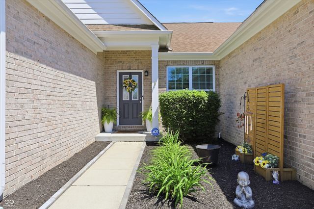 4323 Raintree Boulevard, Greenwood, IN 46143