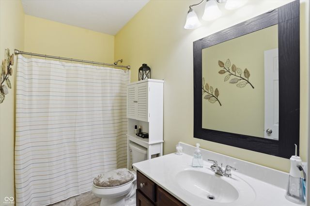 4323 Raintree Boulevard, Greenwood, IN 46143
