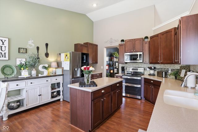 4323 Raintree Boulevard, Greenwood, IN 46143