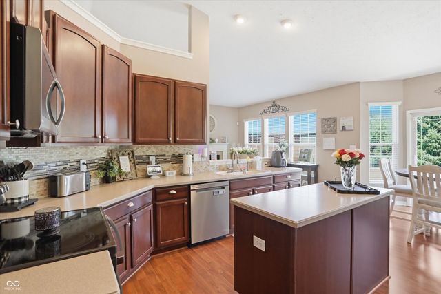 4323 Raintree Boulevard, Greenwood, IN 46143