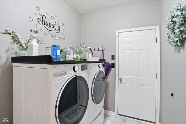 4323 Raintree Boulevard, Greenwood, IN 46143