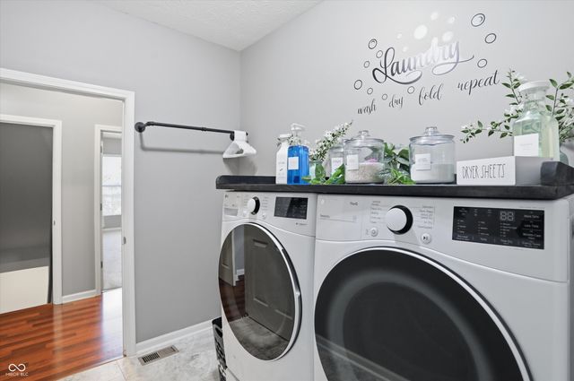 4323 Raintree Boulevard, Greenwood, IN 46143