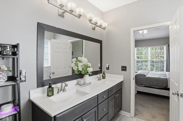 4323 Raintree Boulevard, Greenwood, IN 46143