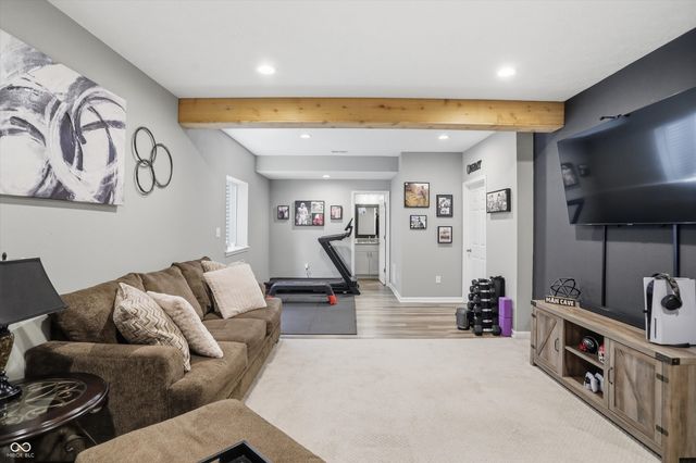4323 Raintree Boulevard, Greenwood, IN 46143